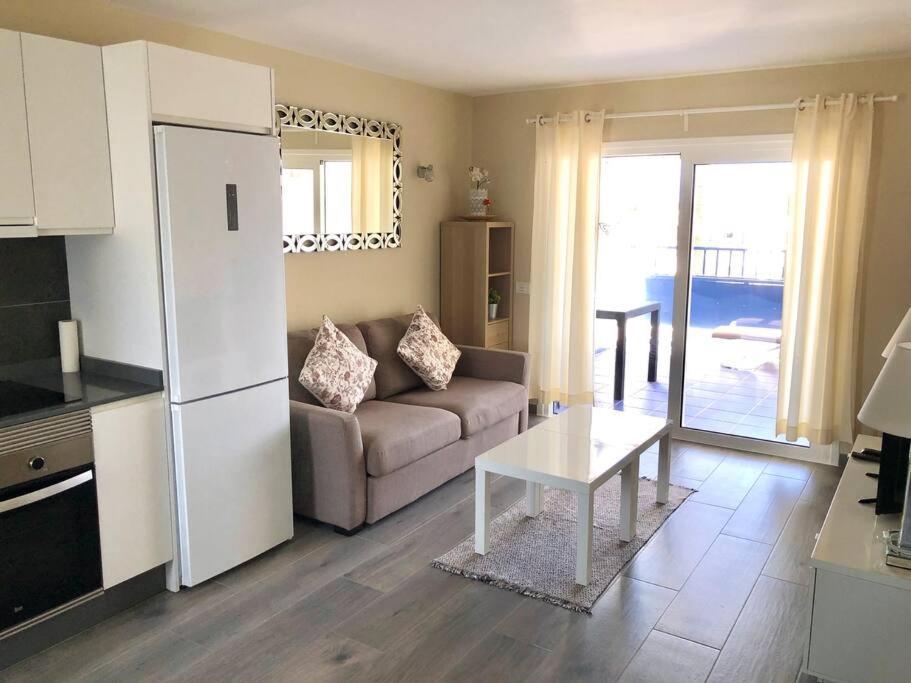 Casa Nia - Modern One Bedroom Apartment In Central Puerto Del Carmen Tías Екстериор снимка